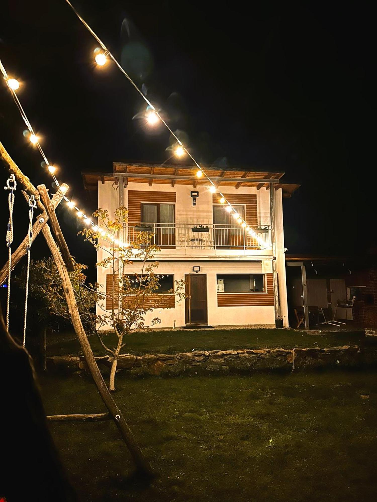 Wanderlust Cottage Avrig Eksteriør billede
